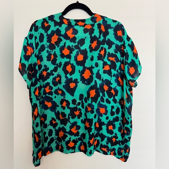 CAbi Rita Leopard Print Blouse #5023 Size S - Picture 2 of 6
